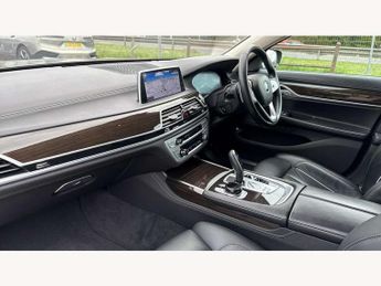 BMW 7 Series 745e 4dr Auto