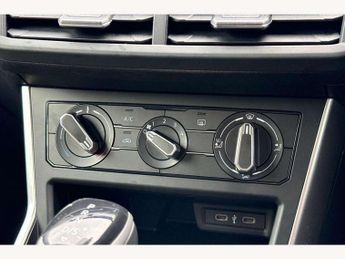 Volkswagen Polo 1.0 TSI Life 5dr DSG