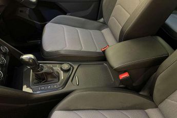Volkswagen Tiguan 2.0 TSi 230 4Motion R-Line Tech 5dr DSG