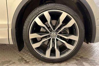 Volkswagen Tiguan 2.0 TSi 230 4Motion R-Line Tech 5dr DSG