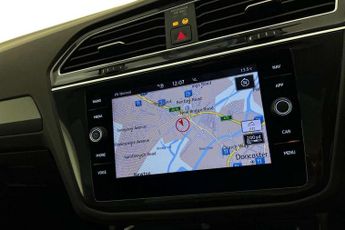 Volkswagen Tiguan 2.0 TSi 230 4Motion R-Line Tech 5dr DSG