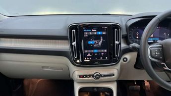 Volvo XC40 2.0 B4P Plus Dark 5dr AWD Auto