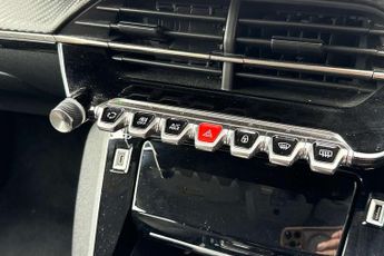 Peugeot 208 1.2 PureTech 100 Allure Premium 5dr EAT8