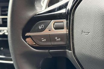 Peugeot 208 1.2 PureTech 100 Allure Premium 5dr EAT8