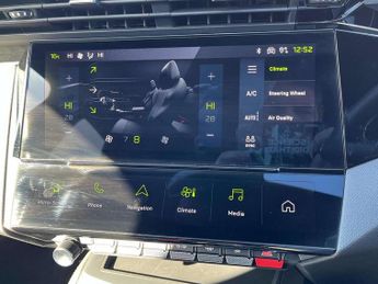 Peugeot 408 1.2 Hybrid 136 GT 5dr e-DSC6