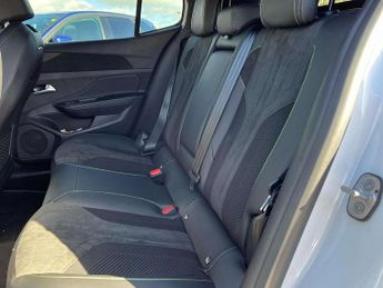 Peugeot 408 1.2 Hybrid 136 GT 5dr e-DSC6