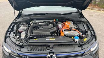 Volkswagen Golf GTE 1.5 TSI 272 GTE eHybrid 5dr DSG