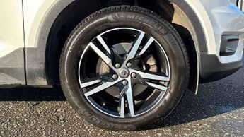 Volvo XC40 2.0 D4 [190] R DESIGN 5dr AWD Geartronic