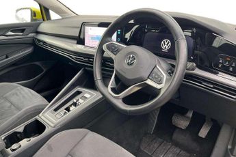 Volkswagen Golf 1.5 eTSI 150 Style 5dr DSG