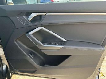 Audi Q3 35 TDI S Line 5dr S Tronic [Leather]