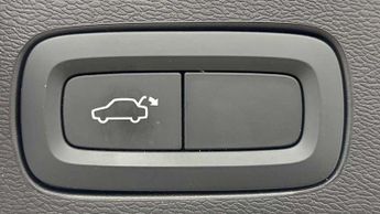 Volvo XC60 2.0 B5P Core 5dr AWD Geartronic