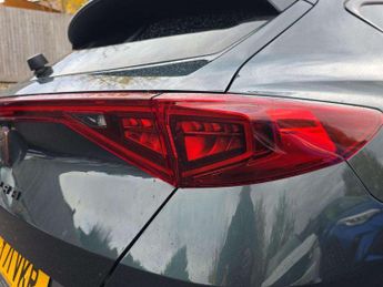 Cupra Formentor 1.4 eHybrid 204 V2 5dr DSG