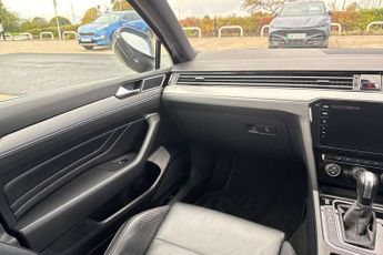 Volkswagen Passat Estate 2.0 TDI SCR 190 R-Line 5dr DSG