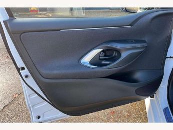 Toyota Yaris 1.5 Hybrid Design 5dr CVT