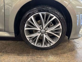 Toyota Yaris 1.5 Hybrid Excel 5dr CVT