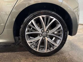 Toyota Yaris 1.5 Hybrid Excel 5dr CVT