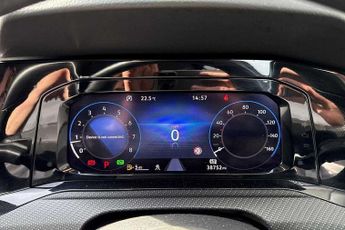Volkswagen Golf 1.5 eTSI 150 R-Line 5dr DSG