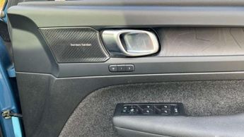 Volvo XC40 Recharge 1.5 T5 Recharge PHEV Ultimate Dark 5dr Auto