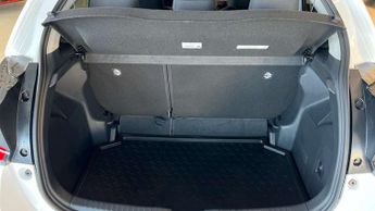 Toyota Yaris 1.5 Hybrid Design 5dr CVT