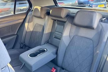 Volkswagen Golf 1.4 TSI eHybrid Style 5dr DSG