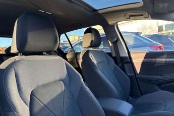 Volkswagen Golf 1.4 TSI eHybrid Style 5dr DSG