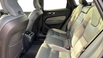 Volvo XC60 2.0 B4D R DESIGN Pro 5dr AWD Geartronic