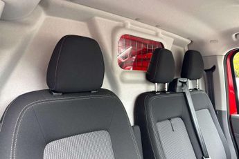 Volkswagen Transporter 2.0 TDI 150 Commerce Pro Van Auto