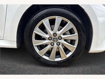 Toyota Yaris 1.5 Hybrid Icon 5dr CVT