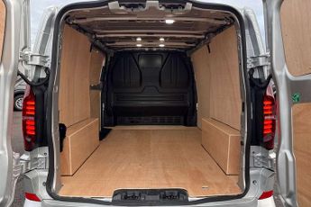 Volkswagen Transporter 2.0 TDI 150 Commerce Pro Van Auto