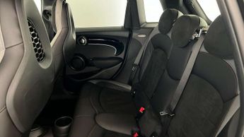 MINI Hatchback 5dr 1.5 Cooper Sport 5dr Auto [Comfort/Nav Pack]