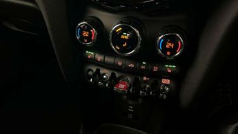 MINI Hatchback 5dr 1.5 Cooper Sport 5dr Auto [Comfort/Nav Pack]