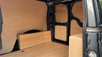 Volkswagen Caddy 2.0 TDI 122PS Commerce Plus Van DSG [Tech Pack]