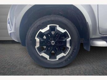 Nissan Navara Double Cab Pick Up Tekna 2.3dCi 190 TT 4WD Auto