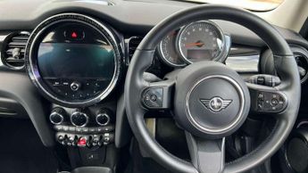 MINI Hatchback 5dr 1.5 Cooper Classic 5dr Auto