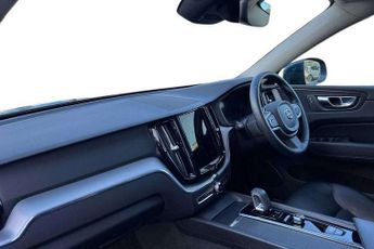 Volvo XC60 2.0 B5P Momentum 5dr Geartronic