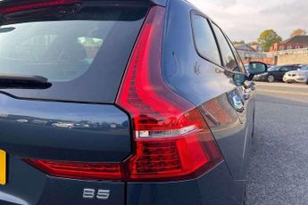 Volvo XC60 2.0 B5P Momentum 5dr Geartronic