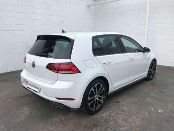 Volkswagen Golf 2.0 TDI R-Line 5dr DSG