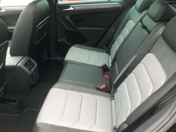 Volkswagen Tiguan 2.0 TDi 190 4Motion R-Line Tech 5dr DSG