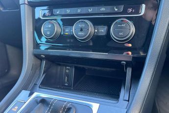 Volkswagen Golf 2.0 TSI 310 R 5dr 4MOTION DSG