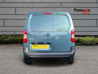 Vauxhall Combo Cargo 2300 1.5 Turbo D 130ps H1 Prime Van Auto
