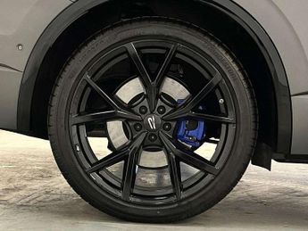 Volkswagen Touareg 3.0 V6 TSI eHybrid 4Motion R 5dr Tip Auto