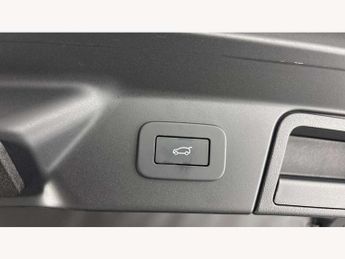 Land Rover Range Rover Velar 2.0 P400e Dynamic SE 5dr Auto