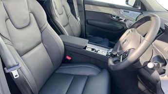 Volvo XC90 2.0 T8 PHEV Ultra Dark 5dr AWD Geartronic