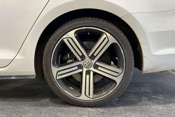 Volkswagen Golf Estate 2.0 TSI 300 R 5dr 4MOTION DSG