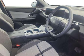 Vauxhall Grandland 1.2 Hybrid [136] Ultimate 5dr e-DCT6 [Pan Roof]
