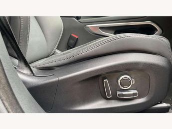 Jaguar F-Pace 2.0 P400e R-Dynamic HSE Black 5dr Auto AWD