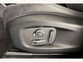 Jaguar F-Pace 2.0 P400e R-Dynamic HSE Black 5dr Auto AWD