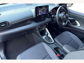 Toyota Yaris 1.5 Hybrid Icon 5dr CVT