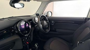 MINI Hatchback 1.5 Cooper Classic 3dr Auto