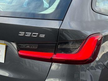BMW 3 Series Touring 330e SE Pro 5dr Step Auto